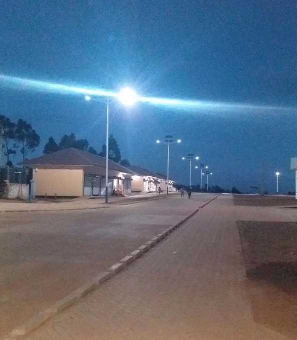 隆阳区非洲科特迪瓦太阳能路灯工程